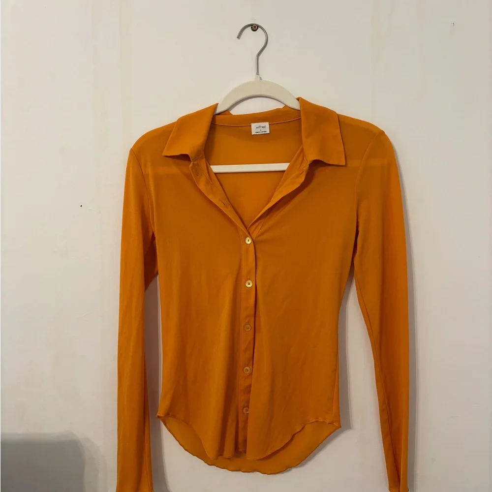 Aritiza Wilfred POSE HIP LONGSLEEVE
Mesh Orange - Picture 4 of 4